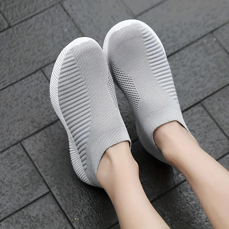 Lightweight woven women's shoes with breathable mesh cover, fashionable and casual shoes